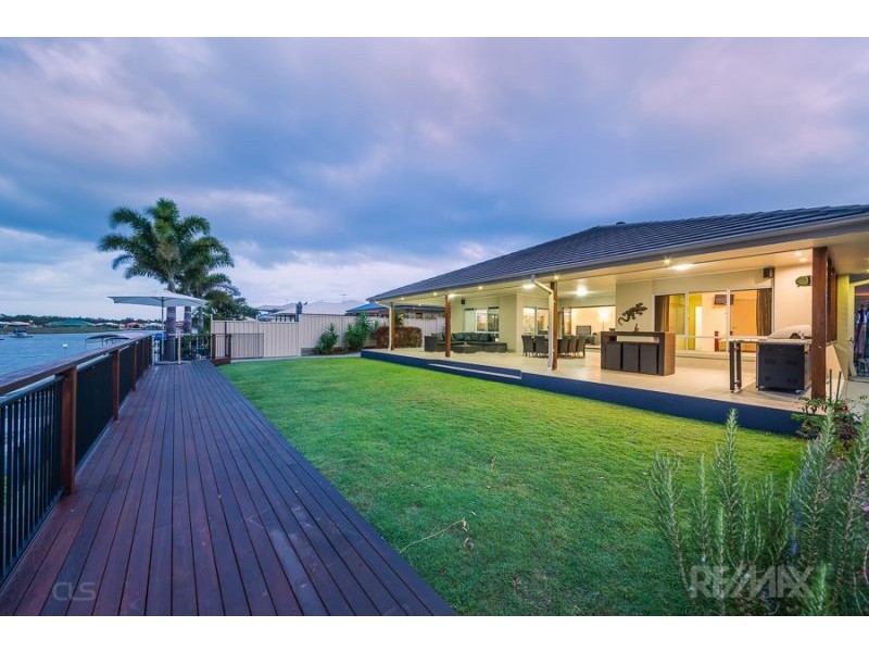 24 Barklya Crescent, Bongaree QLD 4507