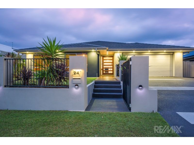 24 Barklya Crescent, Bongaree QLD 4507