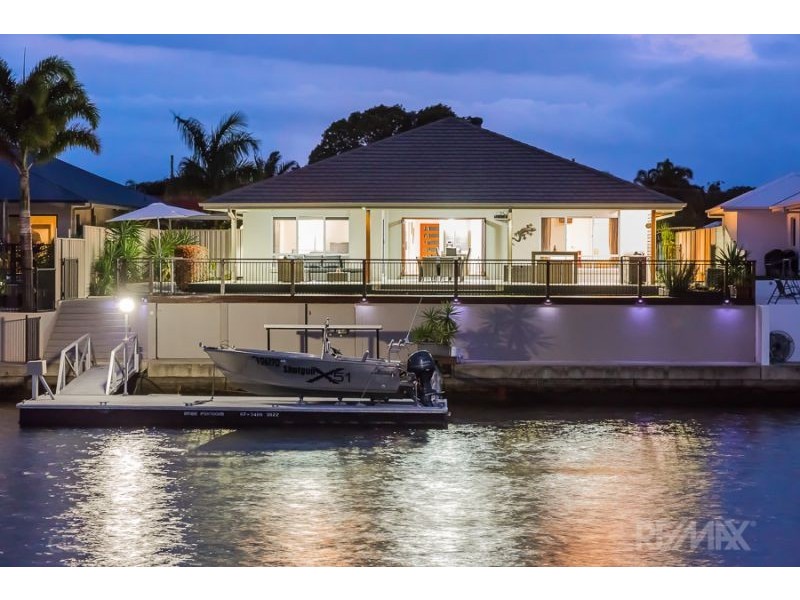 24 Barklya Crescent, Bongaree QLD 4507