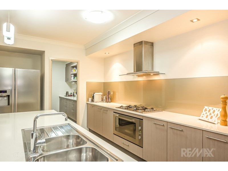 24 Barklya Crescent, Bongaree QLD 4507