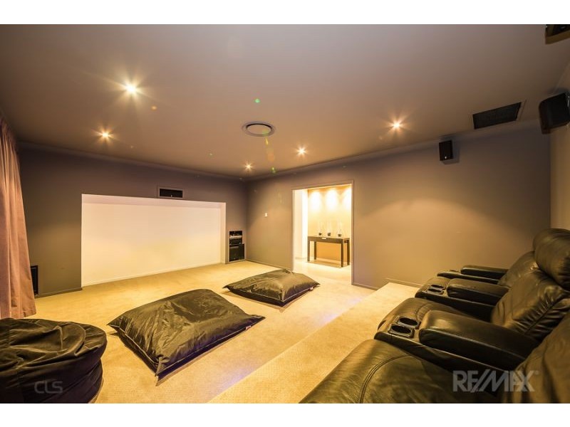 24 Barklya Crescent, Bongaree QLD 4507
