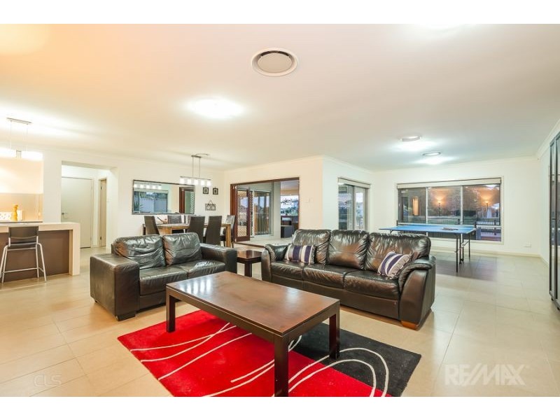 24 Barklya Crescent, Bongaree QLD 4507