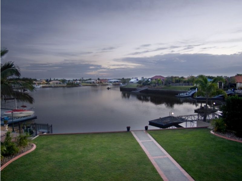 43 Voyagers Dr, Banksia Beach QLD 4507