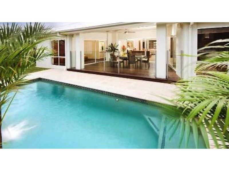 14 Whitehaven Place, Banksia Beach QLD 4507