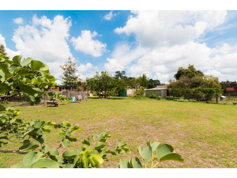 77 Bernborough Way, Ningi QLD 4511
