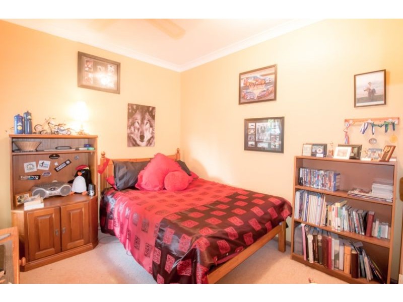 77 Bernborough Way, Ningi QLD 4511