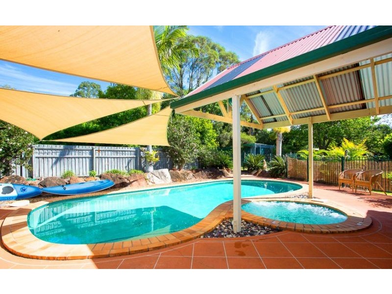 21 Todman Court, Ningi QLD 4511