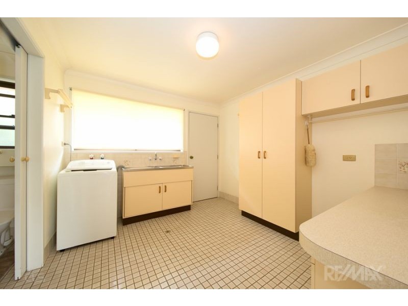 35 Dolphin Drive, Bongaree QLD 4507