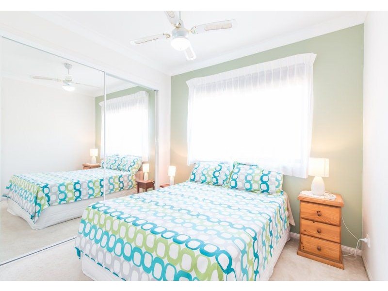 13 Scaroni Court, Ningi QLD 4511