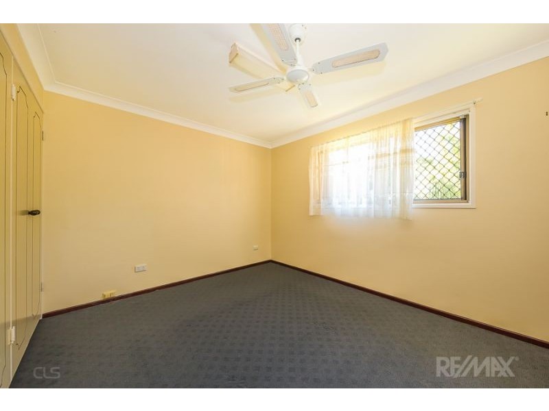 26 Whiting Street, Beachmere QLD 4510