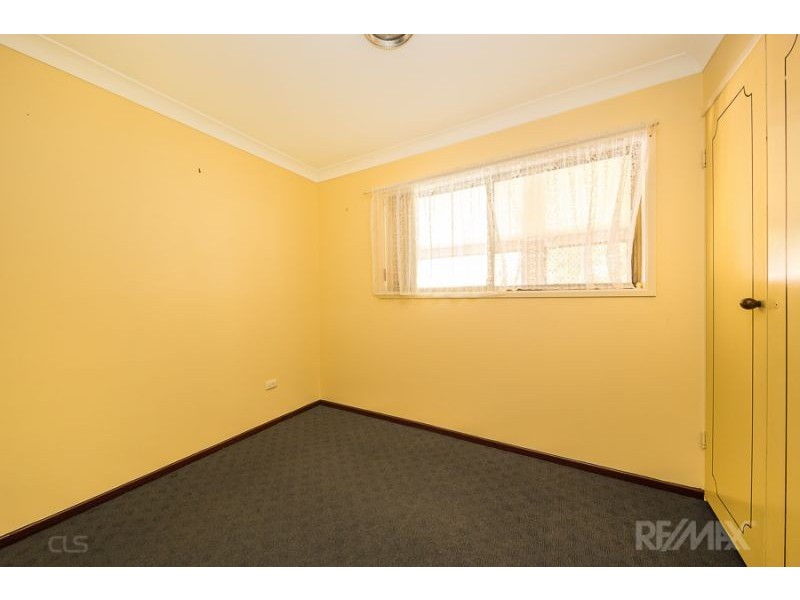 26 Whiting Street, Beachmere QLD 4510