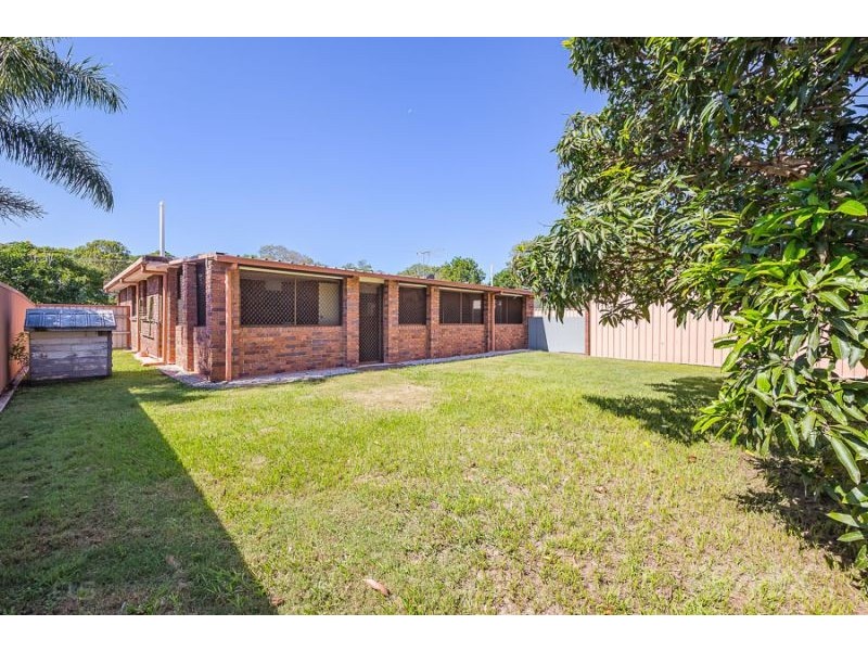 26 Whiting Street, Beachmere QLD 4510
