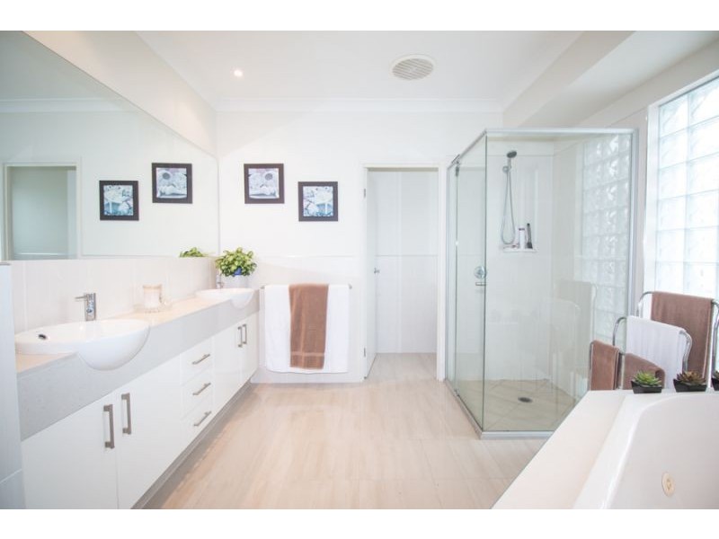 71-73 Fauna, Ningi QLD 4511