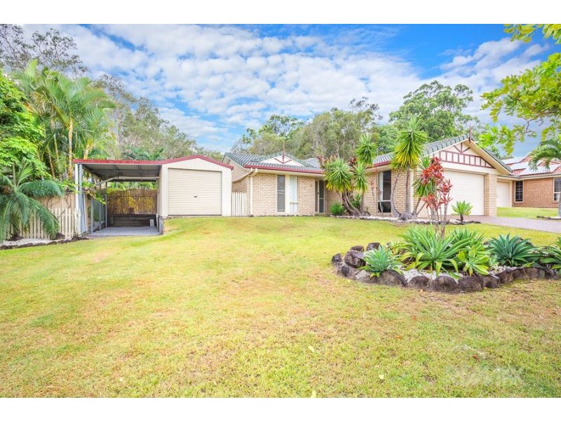 25-27 Smout Crt, Sandstone Point QLD 4511