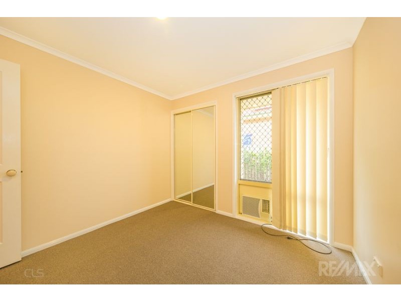 25-27 Smout Crt, Sandstone Point QLD 4511