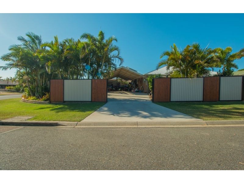 1 Sole Place, Sandstone Point QLD 4511