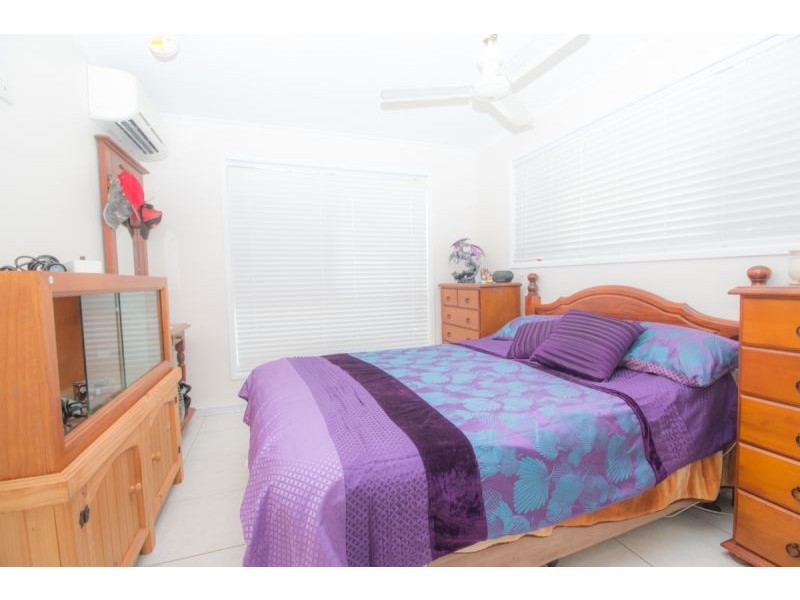 1 Sole Place, Sandstone Point QLD 4511