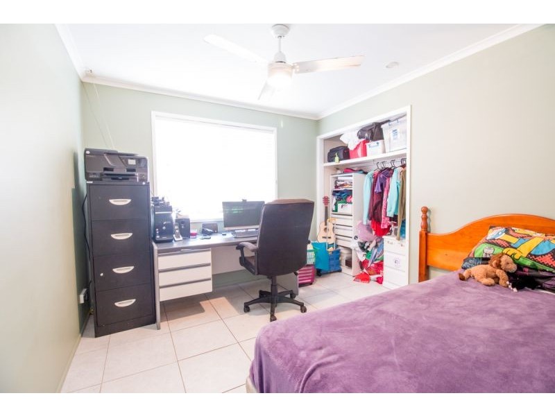 1 Sole Place, Sandstone Point QLD 4511