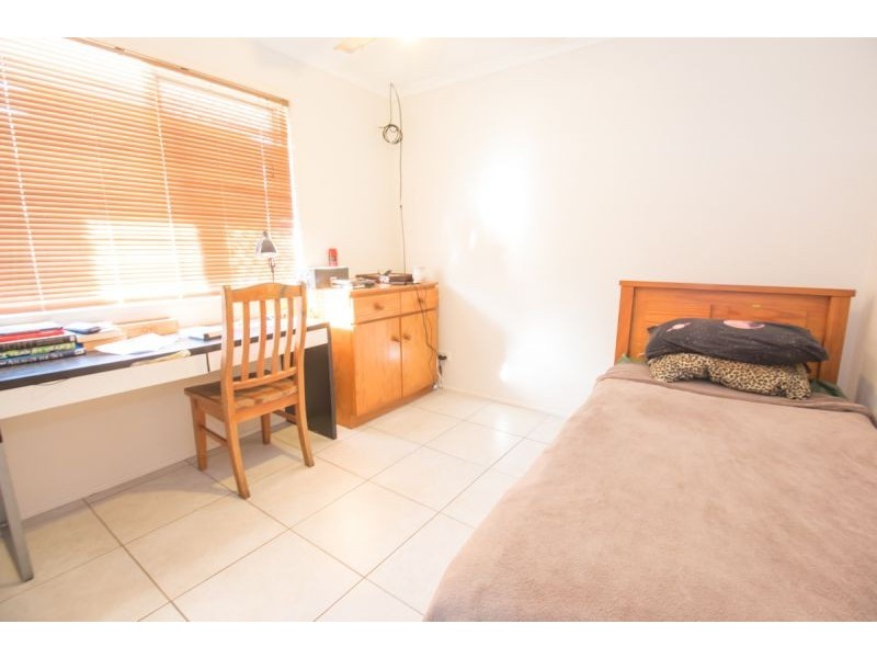 1 Sole Place, Sandstone Point QLD 4511