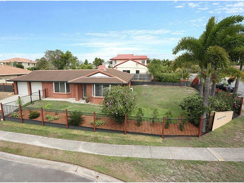 8 Headsail Drive, Banksia Beach QLD 4507