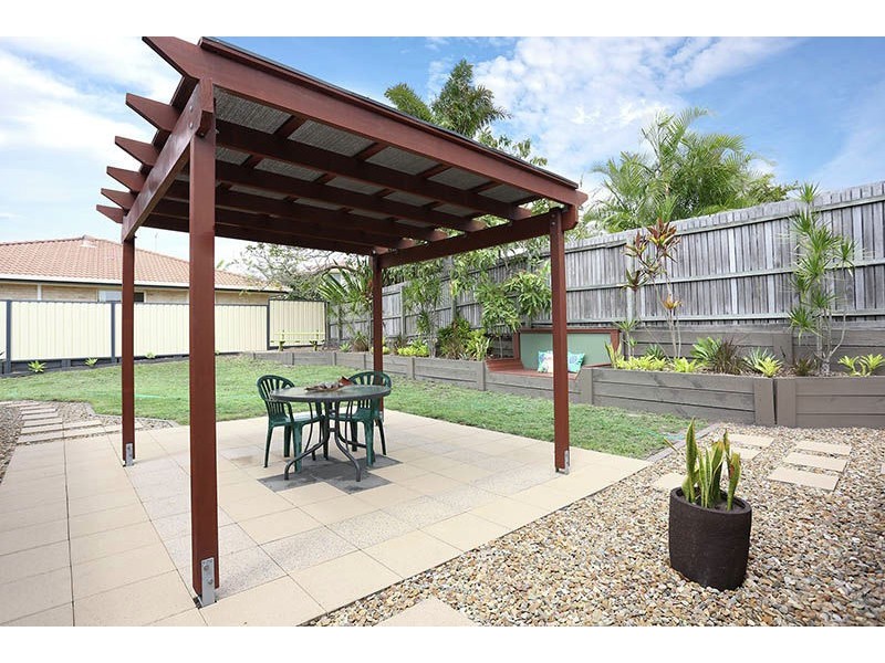 8 Headsail Drive, Banksia Beach QLD 4507