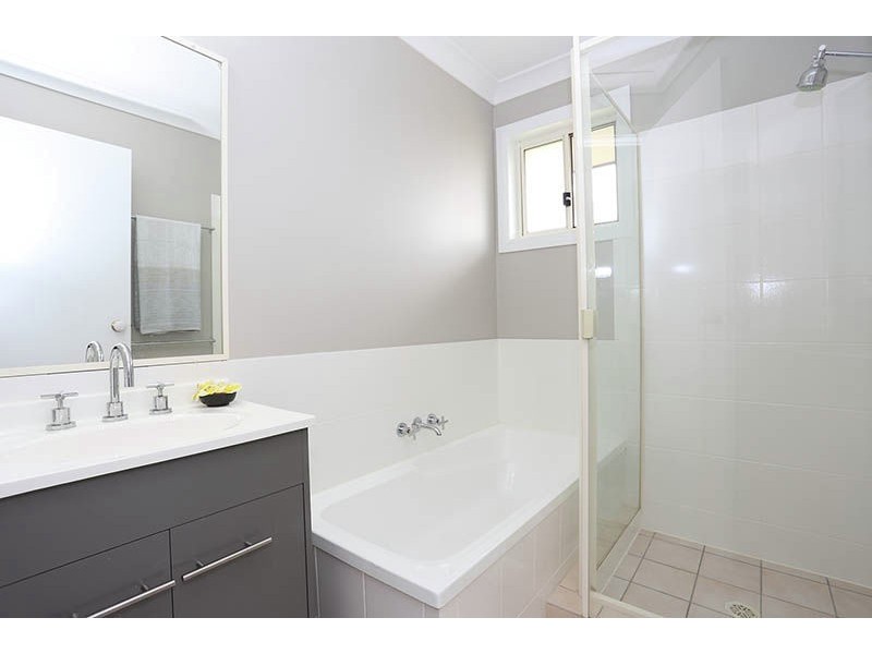 8 Headsail Drive, Banksia Beach QLD 4507