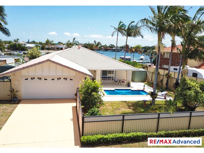 5 Tasman Court, Banksia Beach QLD 4507