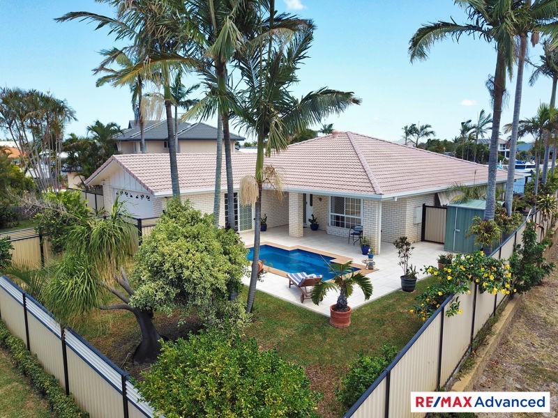 5 Tasman Court, Banksia Beach QLD 4507