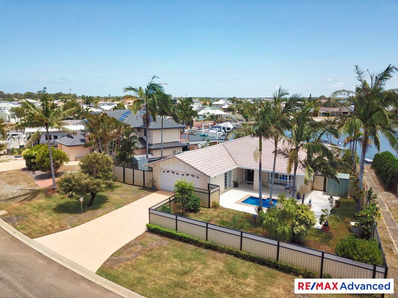 5 Tasman Court, Banksia Beach QLD 4507