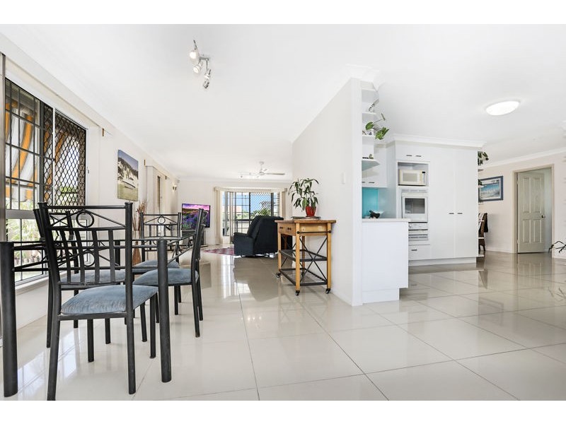 5 Tasman Court, Banksia Beach QLD 4507
