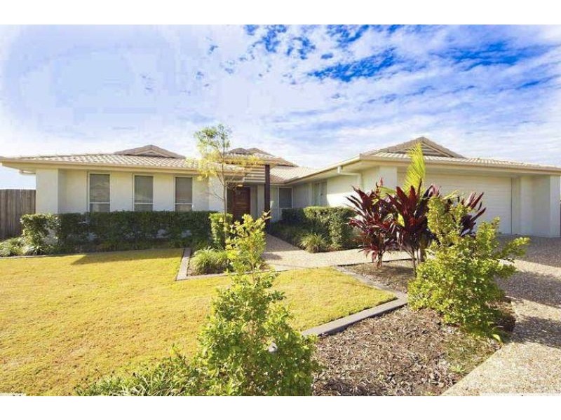 17 Whitehaven Place, Banksia Beach QLD 4507