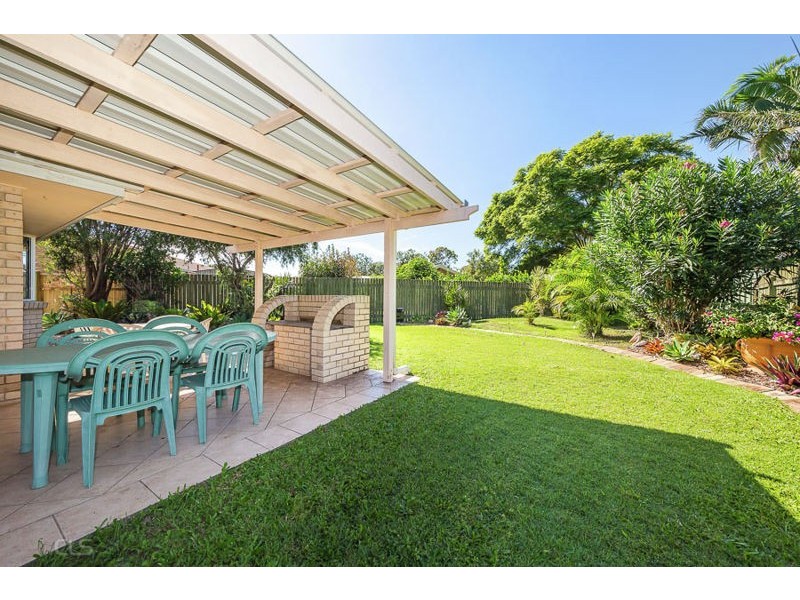 9 Violet Crt, Bongaree QLD 4507