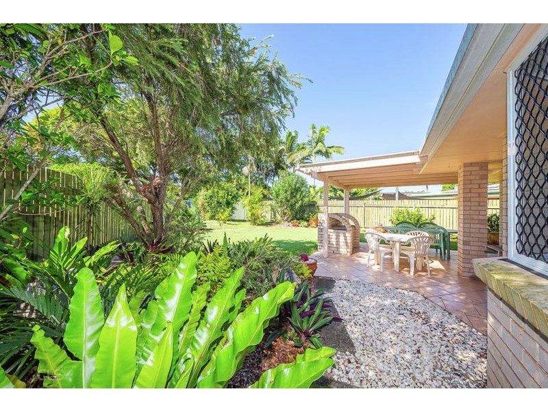 9 Violet Crt, Bongaree QLD 4507