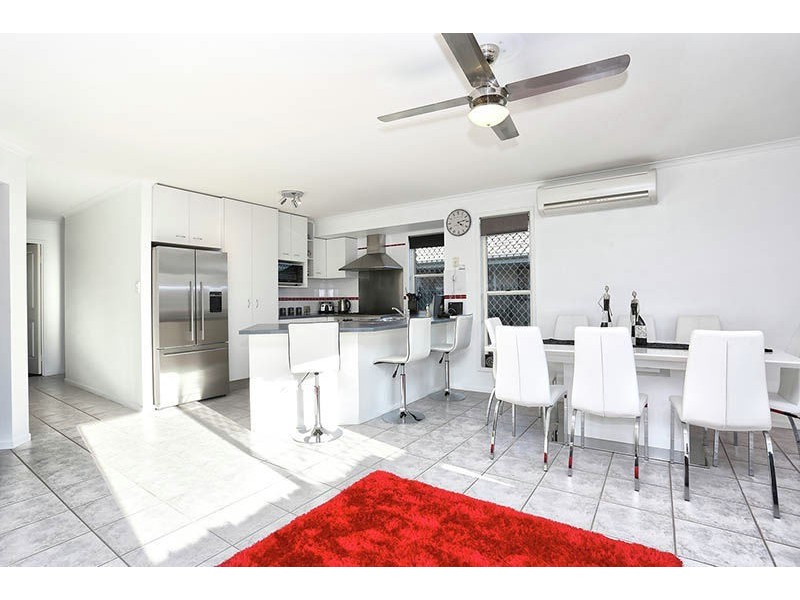 75 Avon Avenue, Banksia Beach QLD 4507