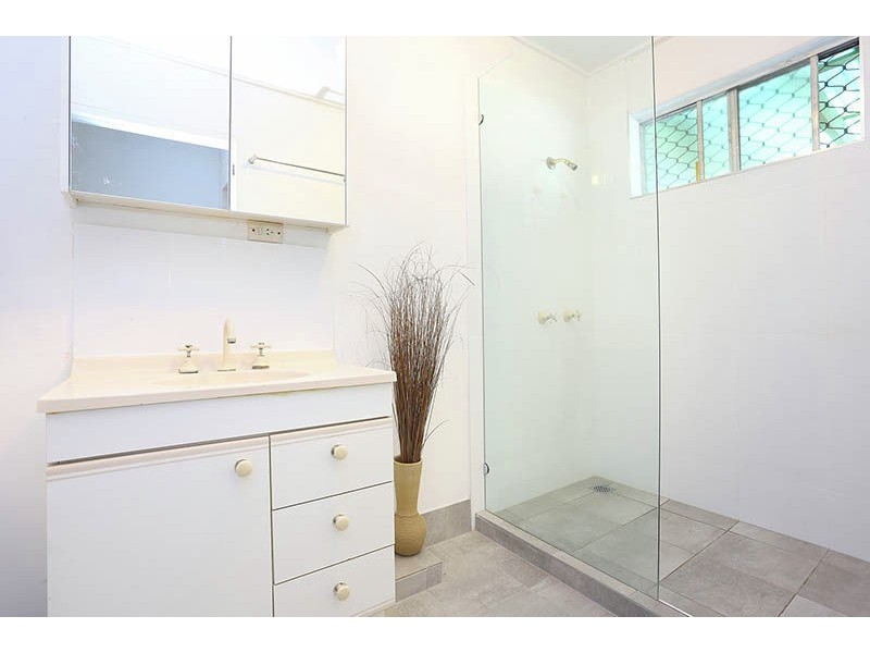 25 Wirraway Street, Bongaree QLD 4507