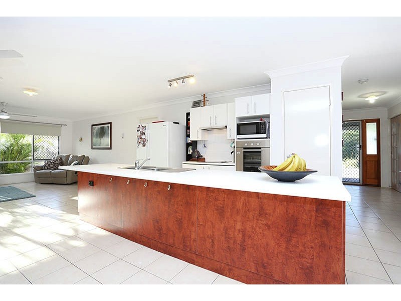 57 Ningi Esplanade, Ningi QLD 4511