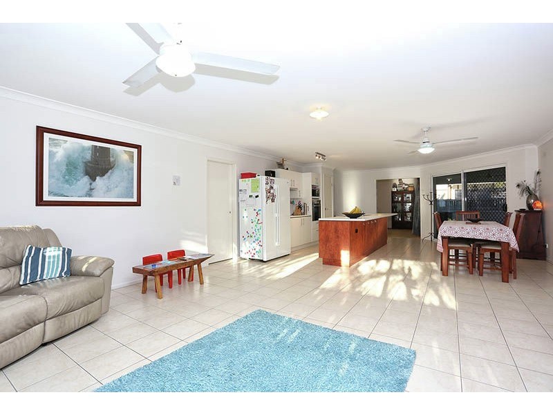 57 Ningi Esplanade, Ningi QLD 4511