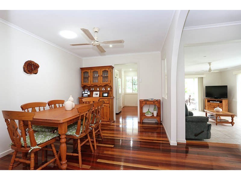 24 Cotswold Street, Morayfield QLD 4506