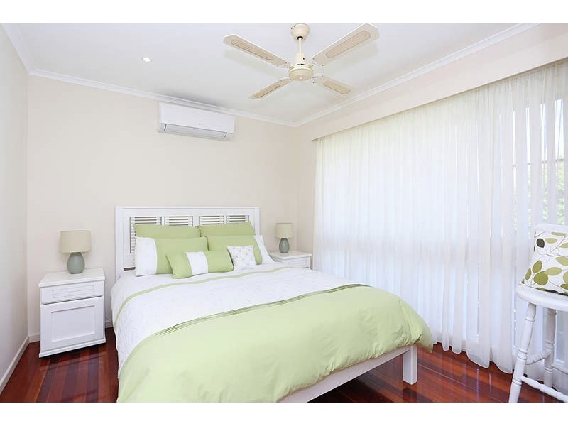 24 Cotswold Street, Morayfield QLD 4506