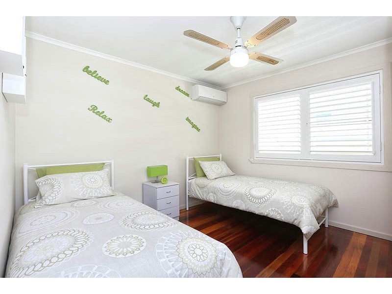 24 Cotswold Street, Morayfield QLD 4506
