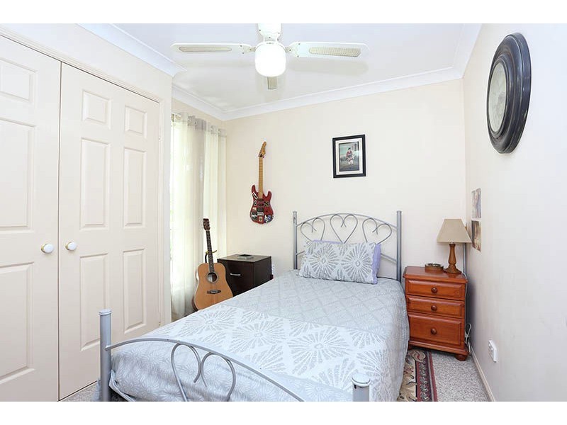 143 Bestman Road East, Sandstone Point QLD 4511