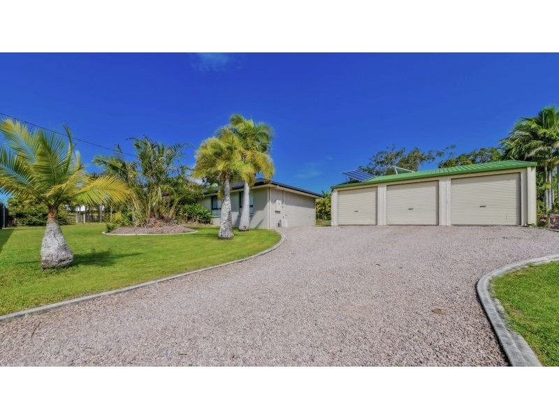 21 Sunny Court, Ningi QLD 4511