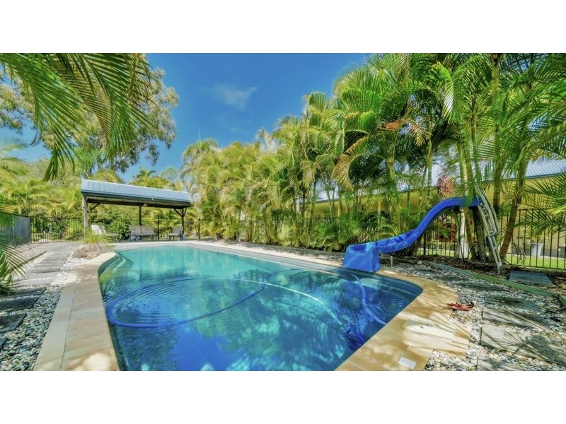 21 Sunny Court, Ningi QLD 4511