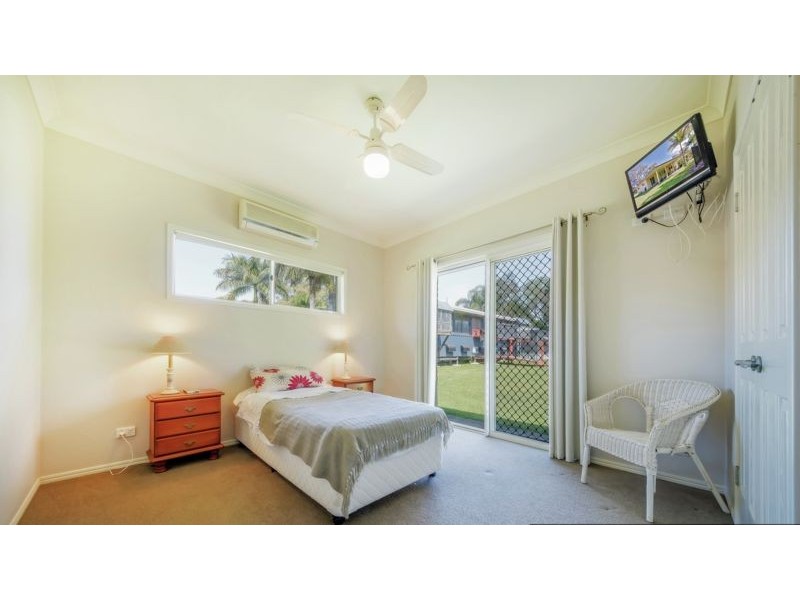 21 Sunny Court, Ningi QLD 4511