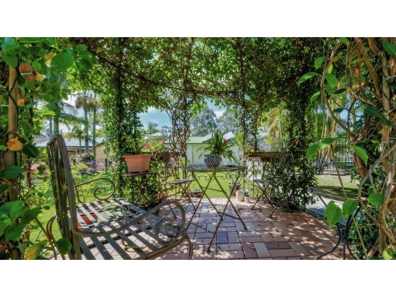 21 Sunny Court, Ningi QLD 4511