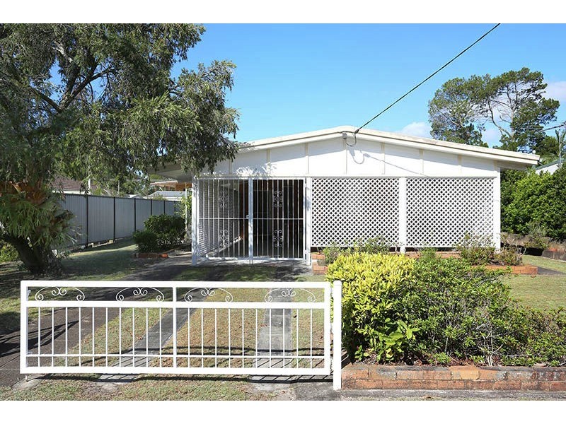 15 Cumming Street, Bongaree QLD 4507