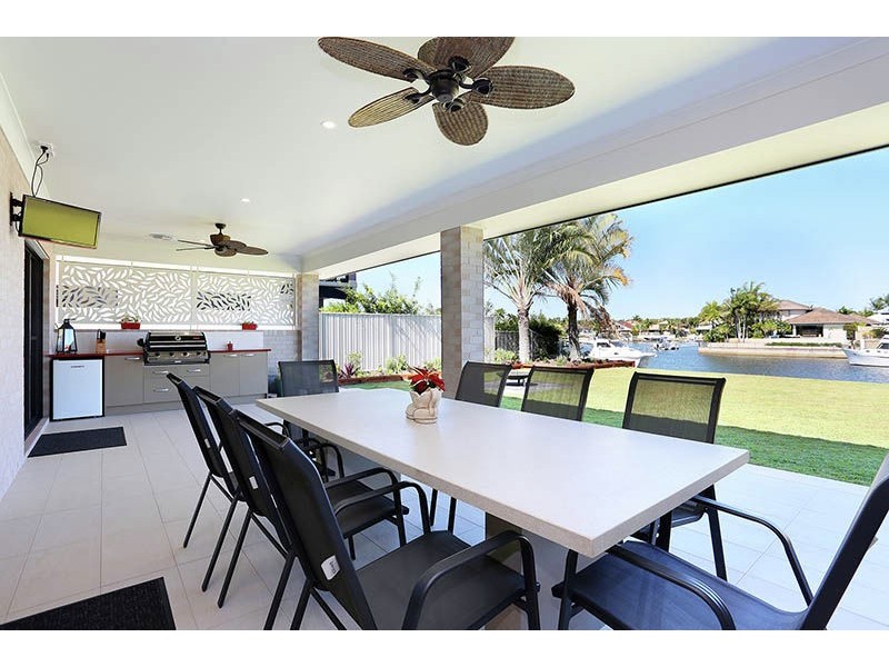 1 Dugong Crescent, Banksia Beach QLD 4507