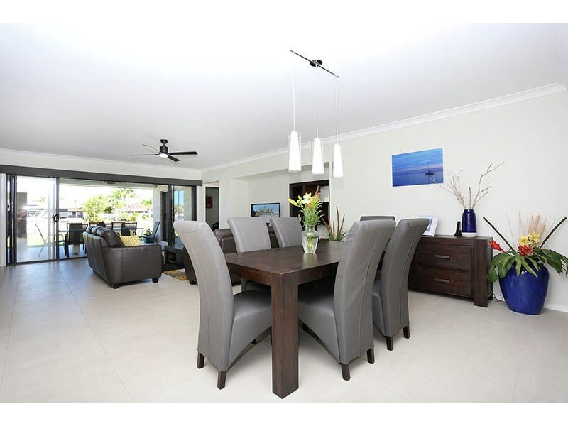 1 Dugong Crescent, Banksia Beach QLD 4507