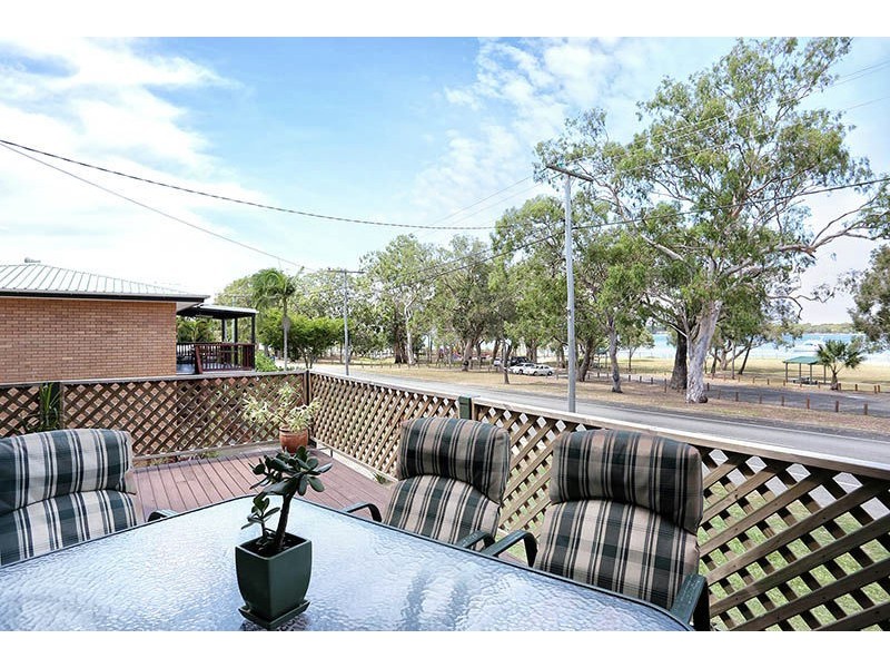 135 Sylvan Beach Esplanade, Bellara QLD 4507