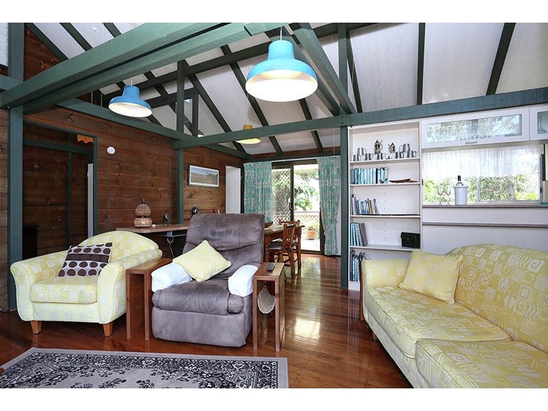 135 Sylvan Beach Esplanade, Bellara QLD 4507